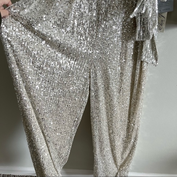 Eliza J Silver Sequined Wrap Front Long Sleeve Party Jumpsuit Size 12 NWT - Picture 8 of 12